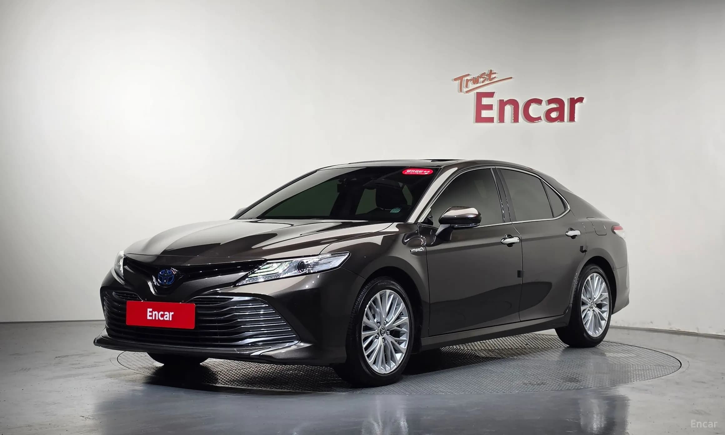 Camry (XV70)