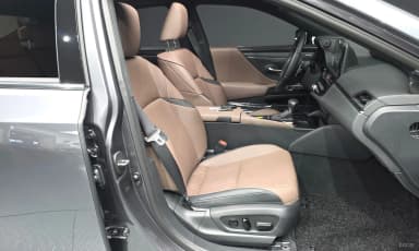 ES300h 7th Generation