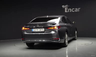 ES300h 7th Generation