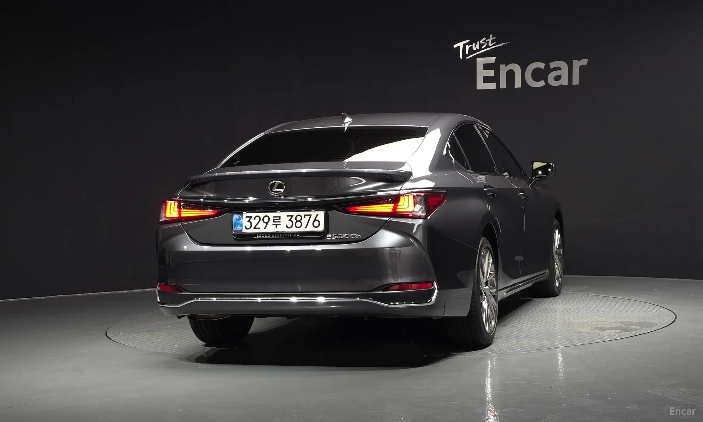 ES300h 7th Generation