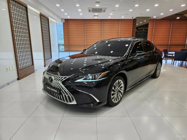 ES300h 7th Generation