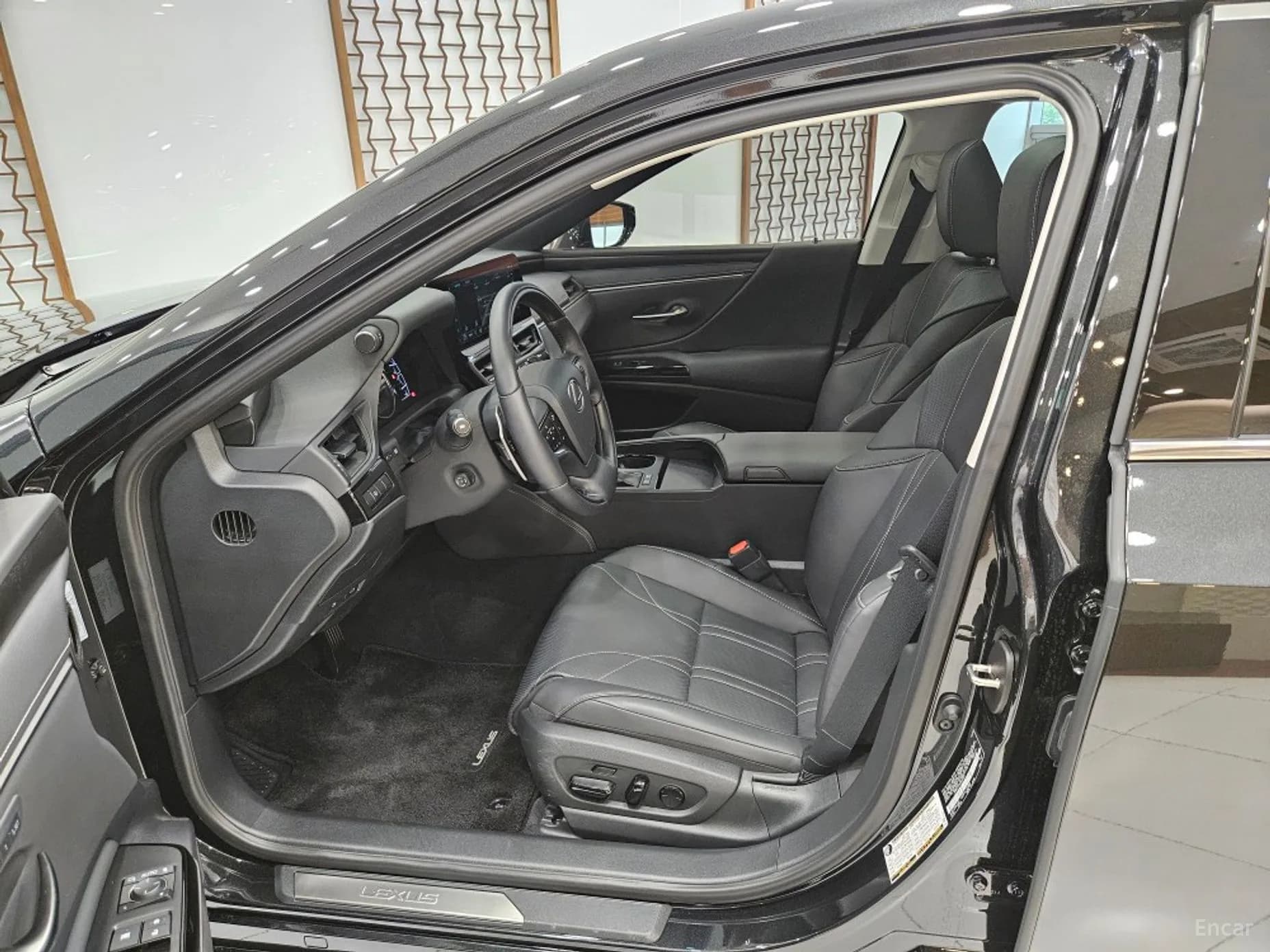 ES300h 7th Generation