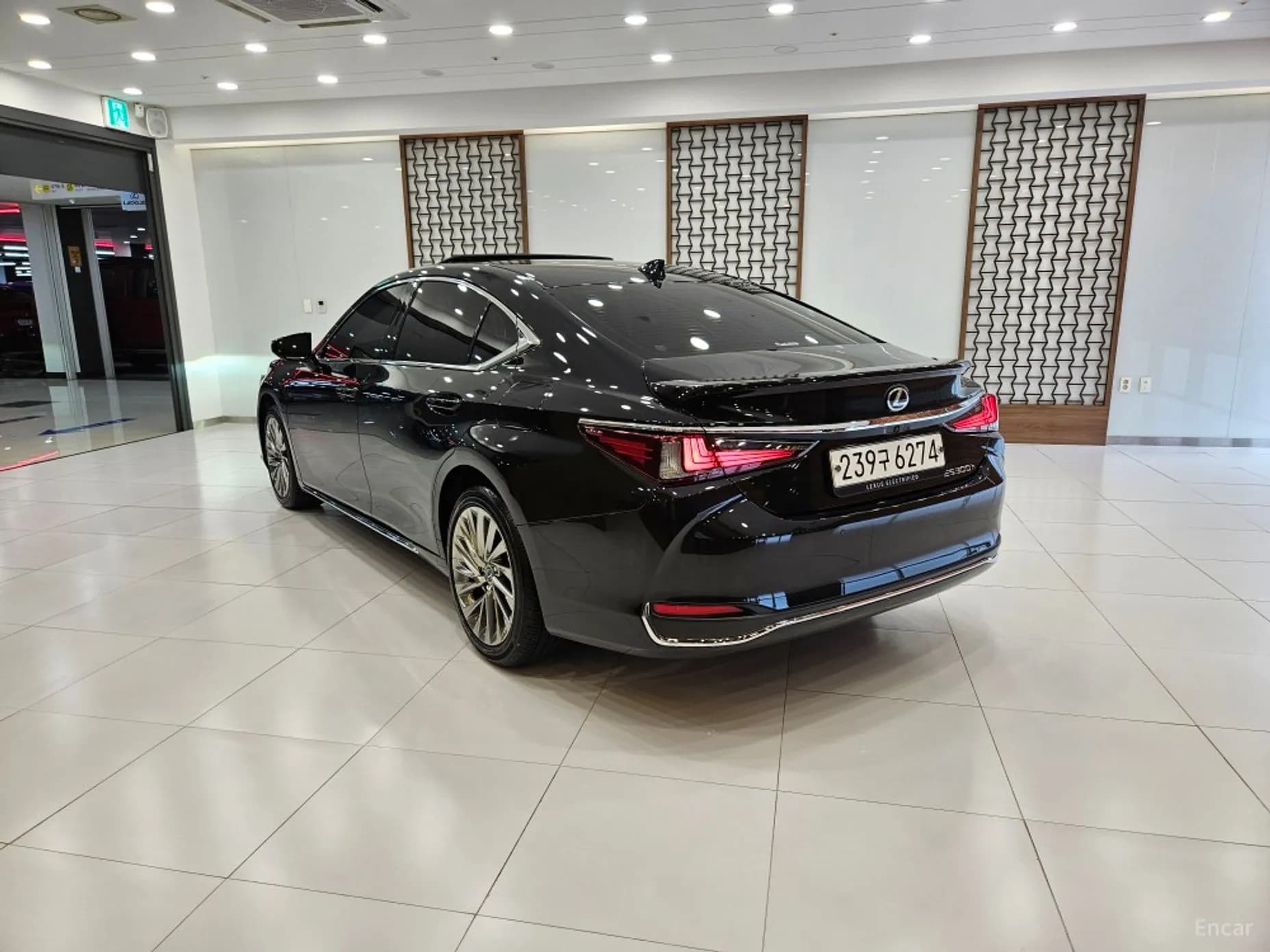 ES300h 7th Generation