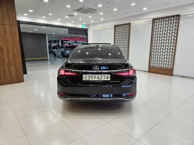 ES300h 7th Generation