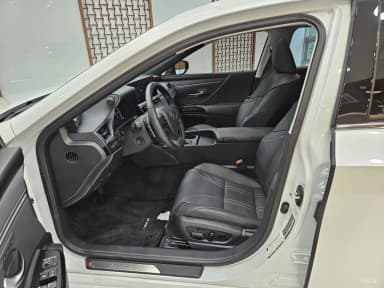 ES300h 7th Generation