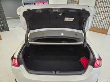 ES300h 7th Generation