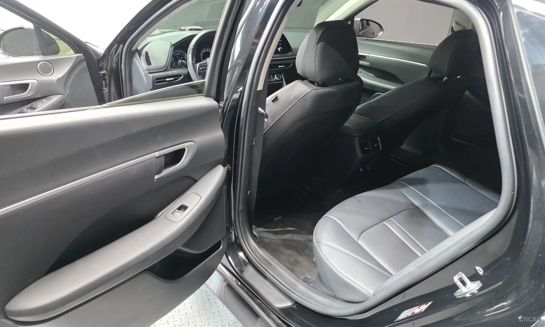 Sonata Hybrid (DN8)