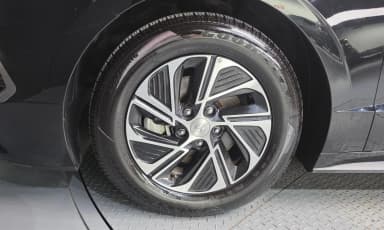 Sonata Hybrid (DN8)