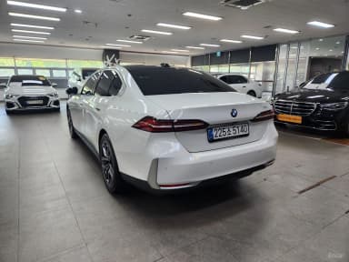 5 Series (G60)