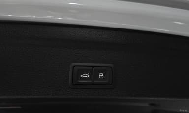 Q3 (F3)