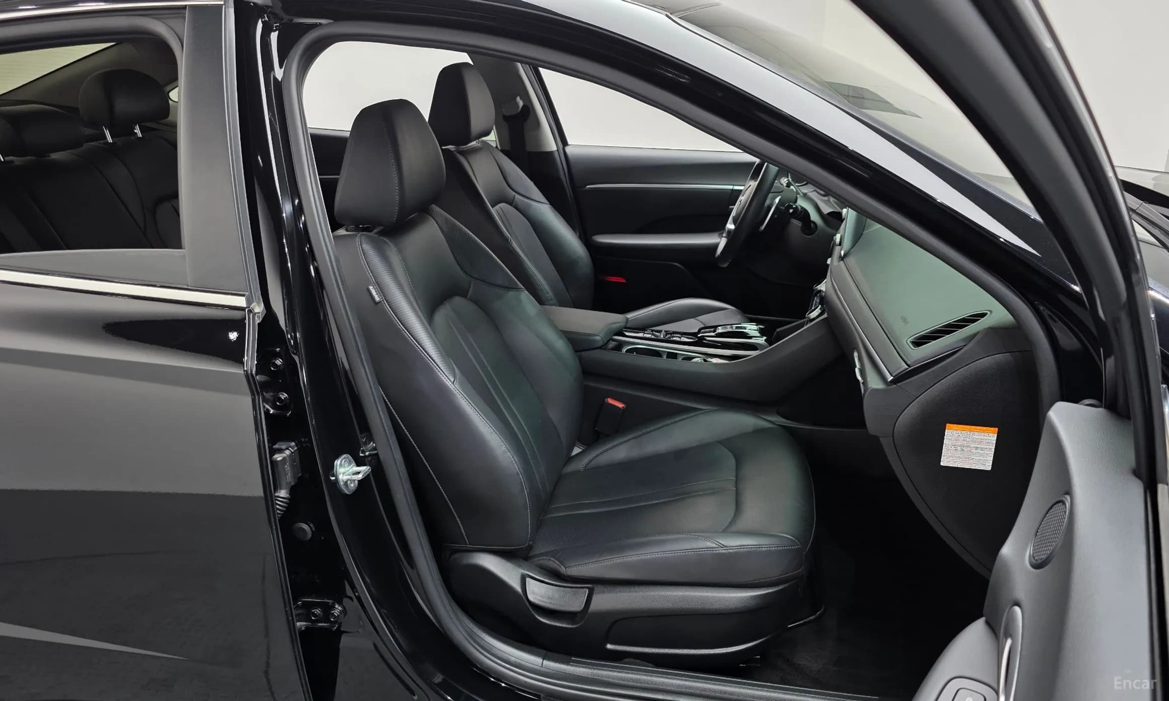 Sonata Hybrid (DN8)
