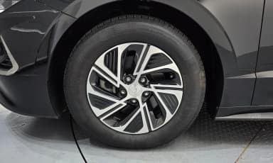 Sonata Hybrid (DN8)