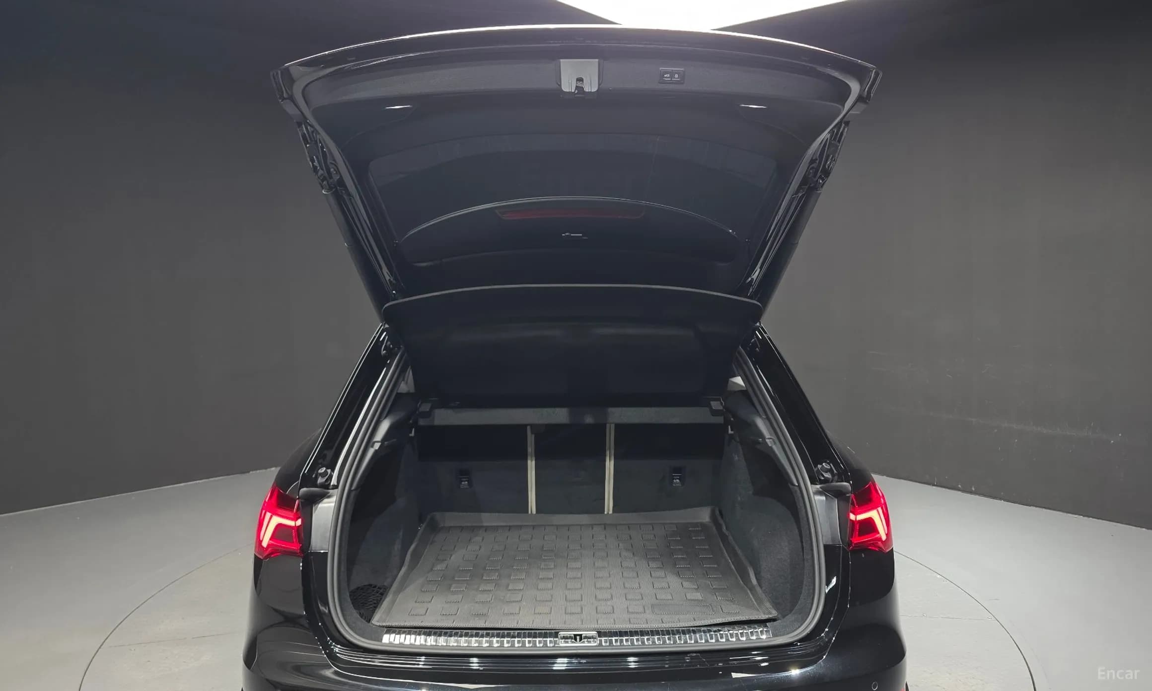 Q3 (F3)