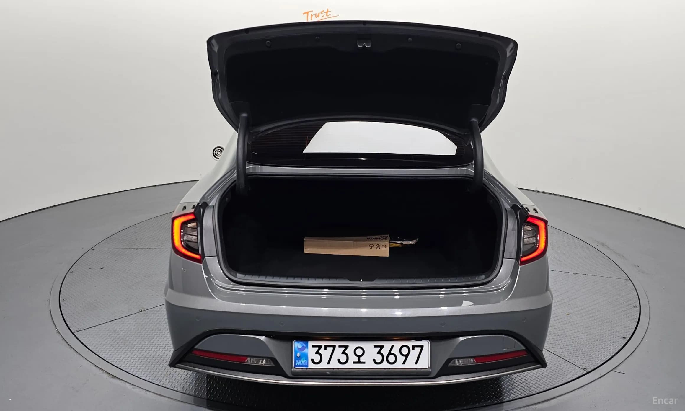 Sonata Hybrid (DN8)