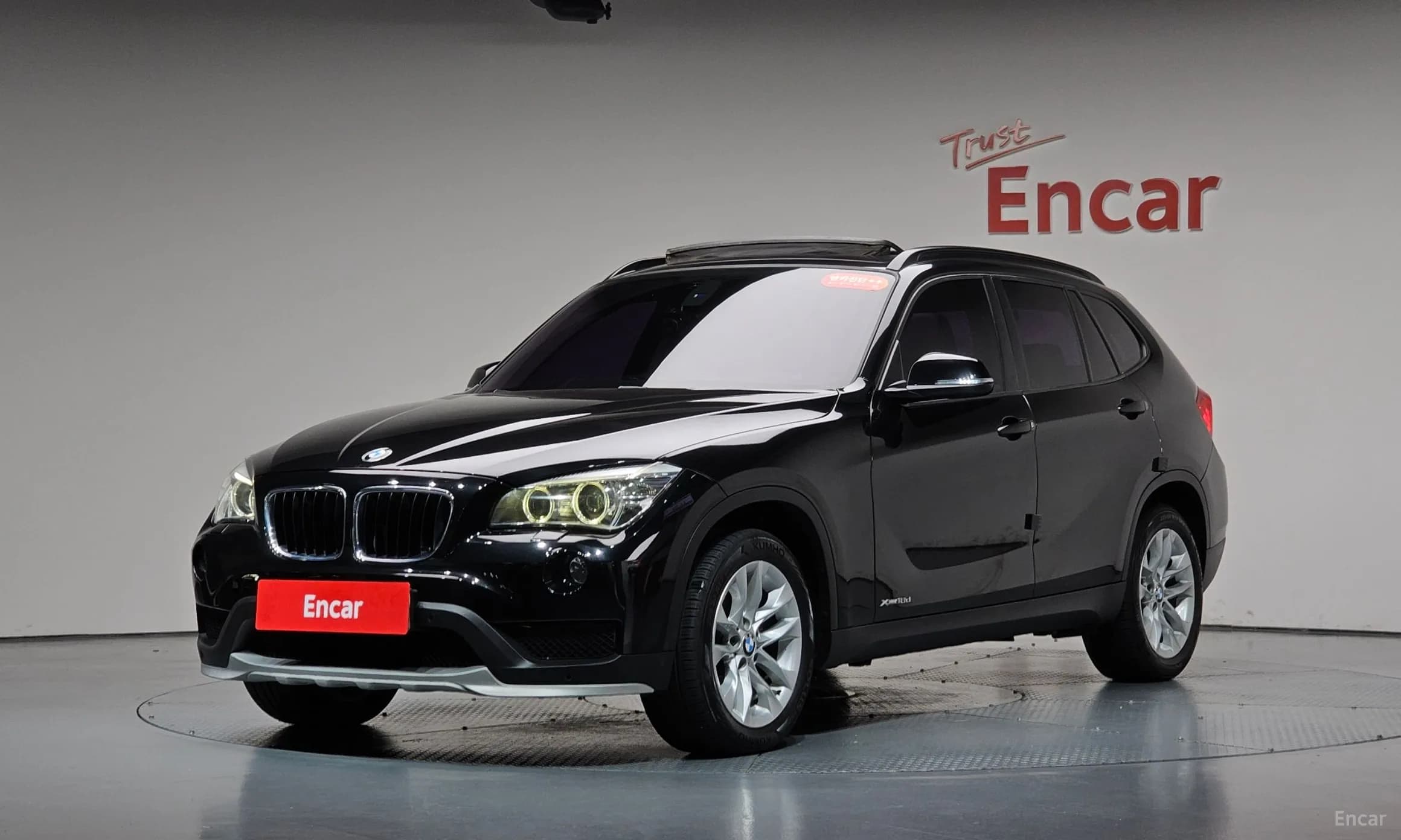 X1 (E84)