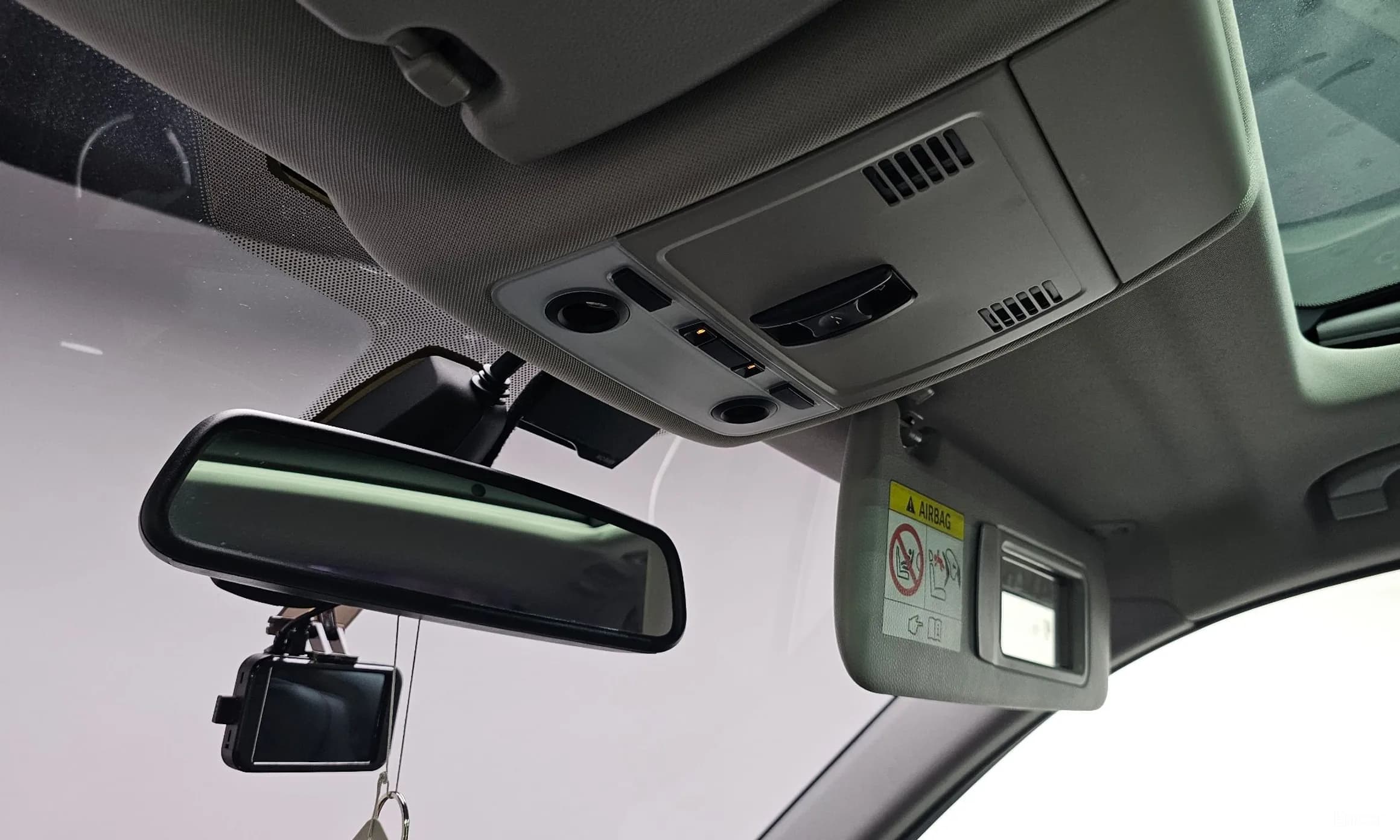 X1 (E84)