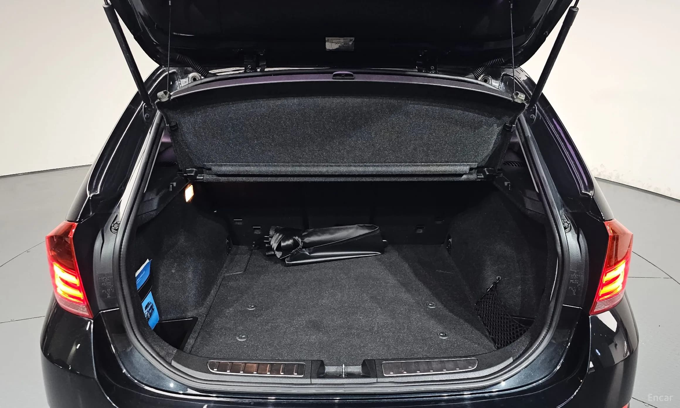 X1 (E84)