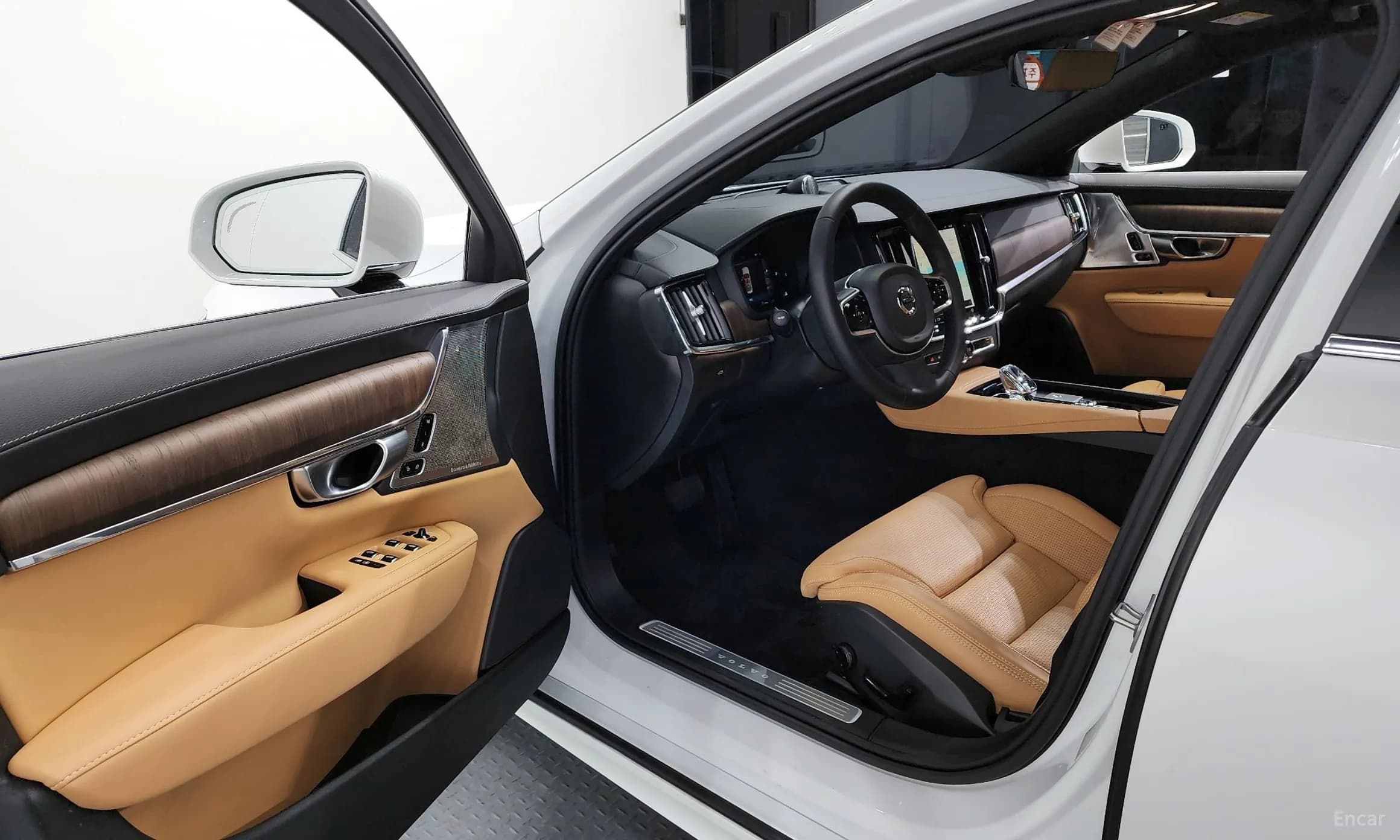 S90