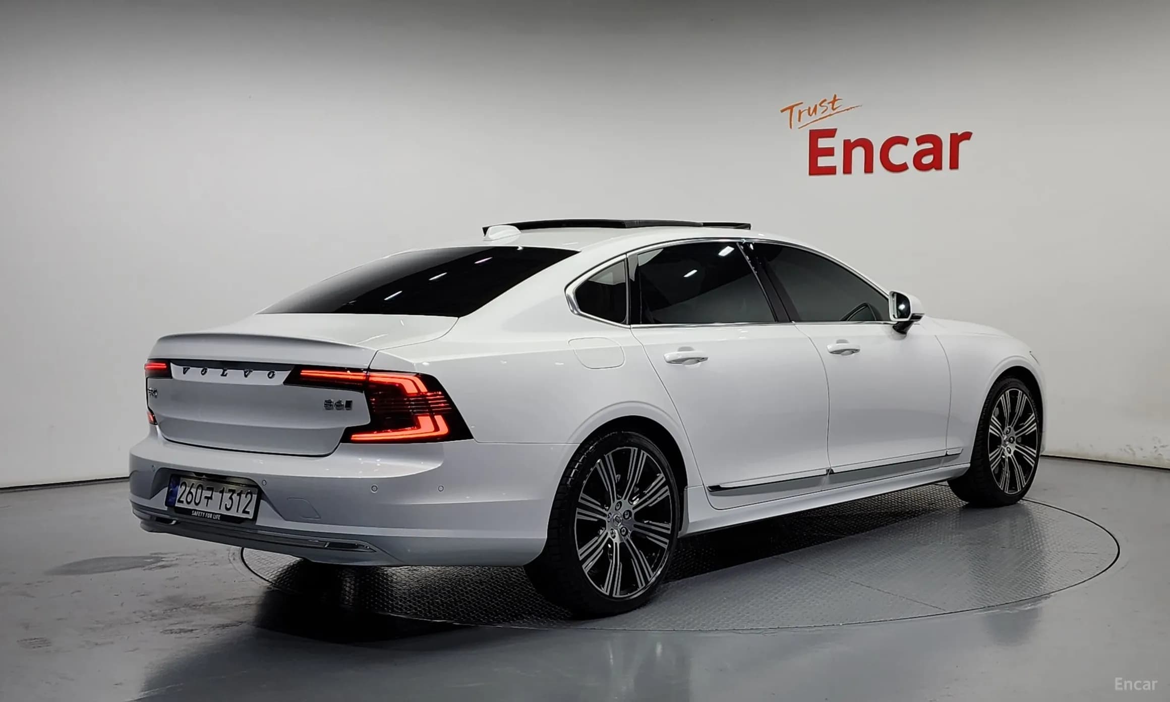 S90