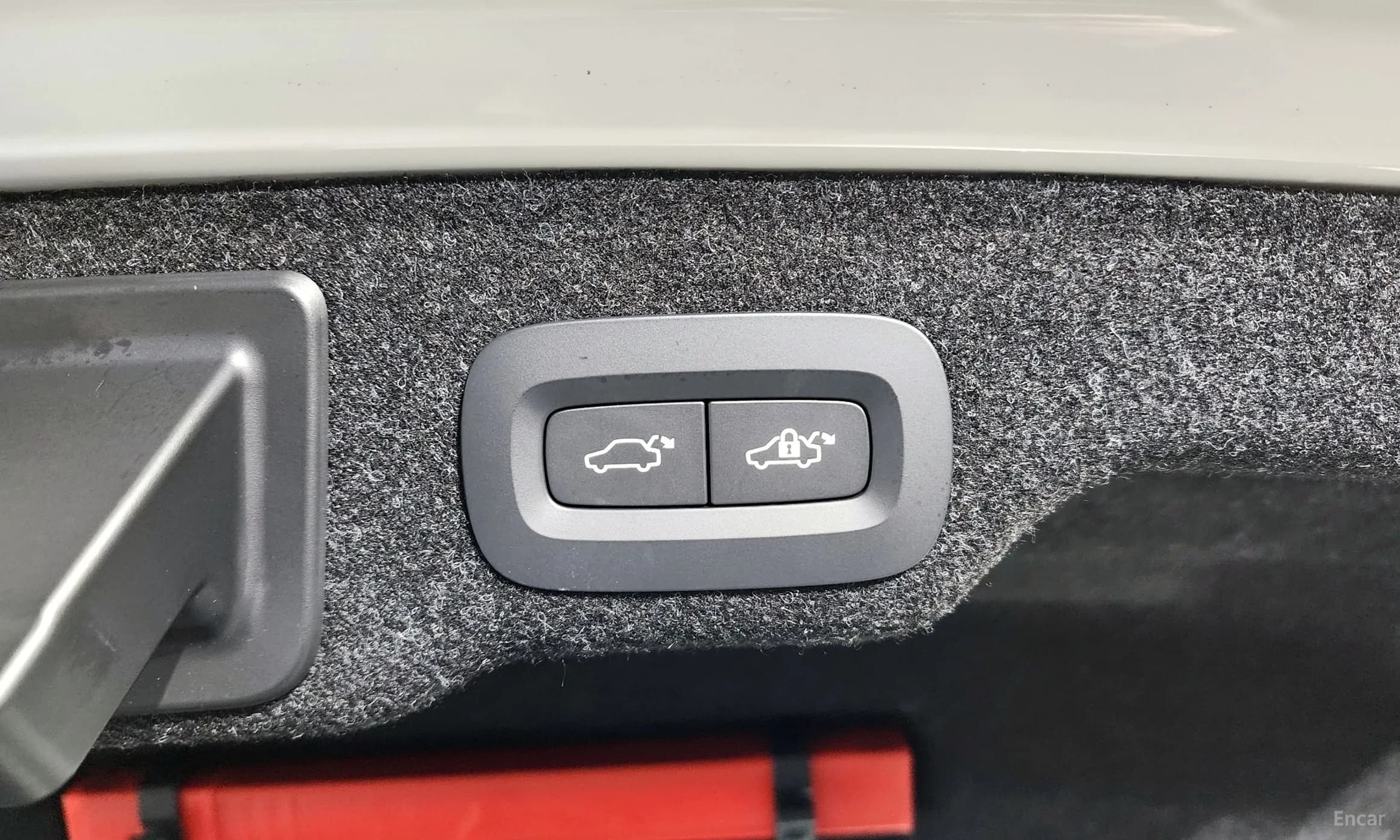 S90