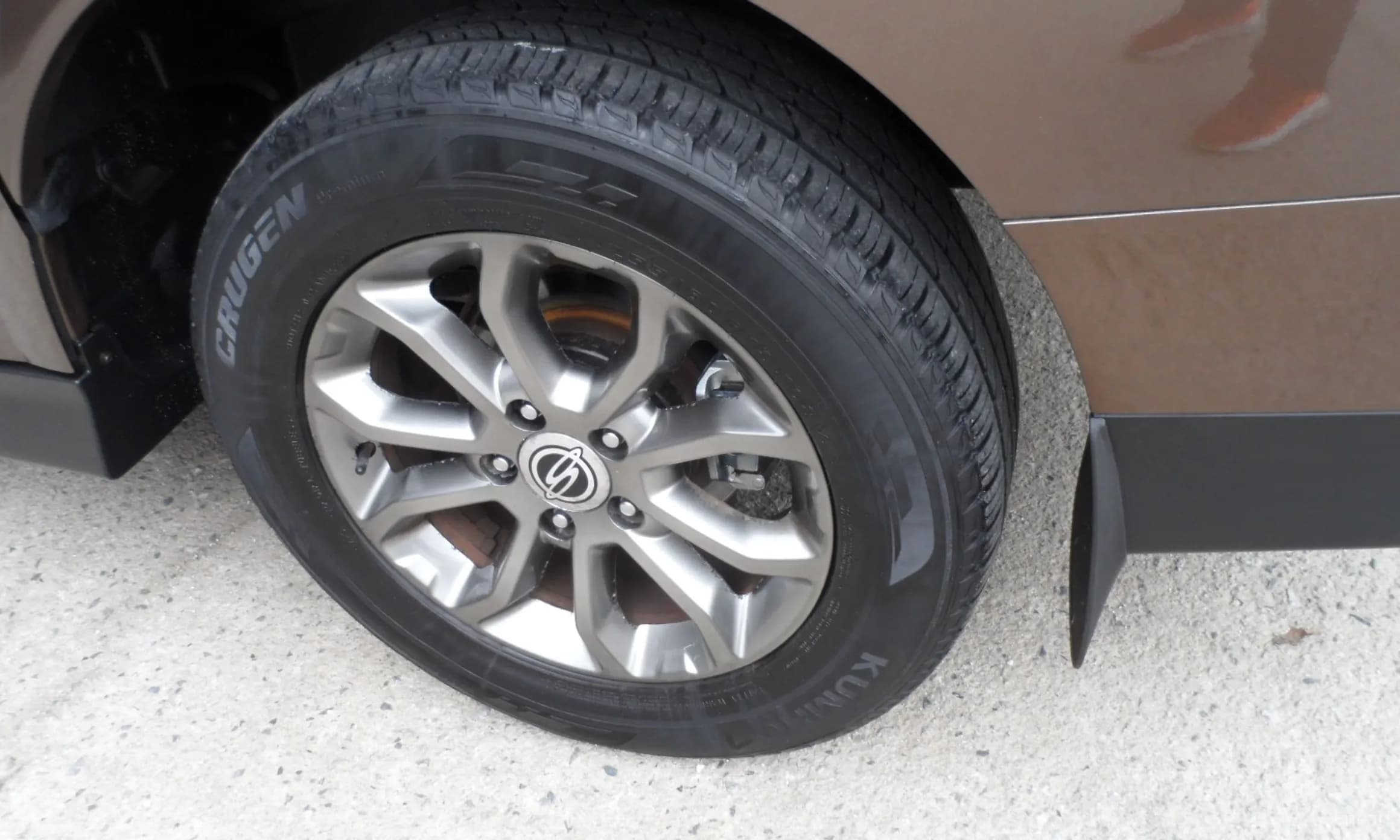 Korando Sports