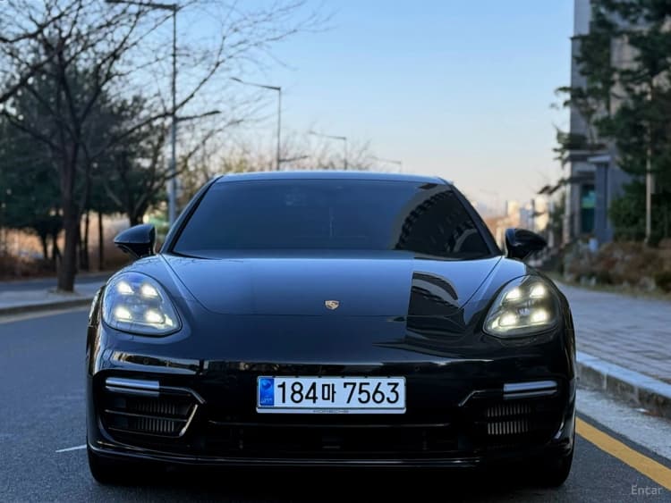 Panamera (971)
