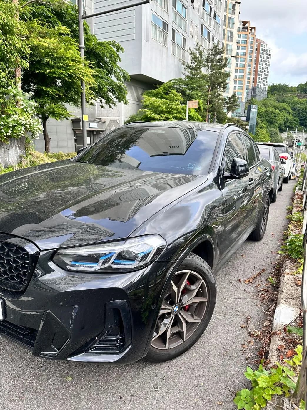 X4 (G02)