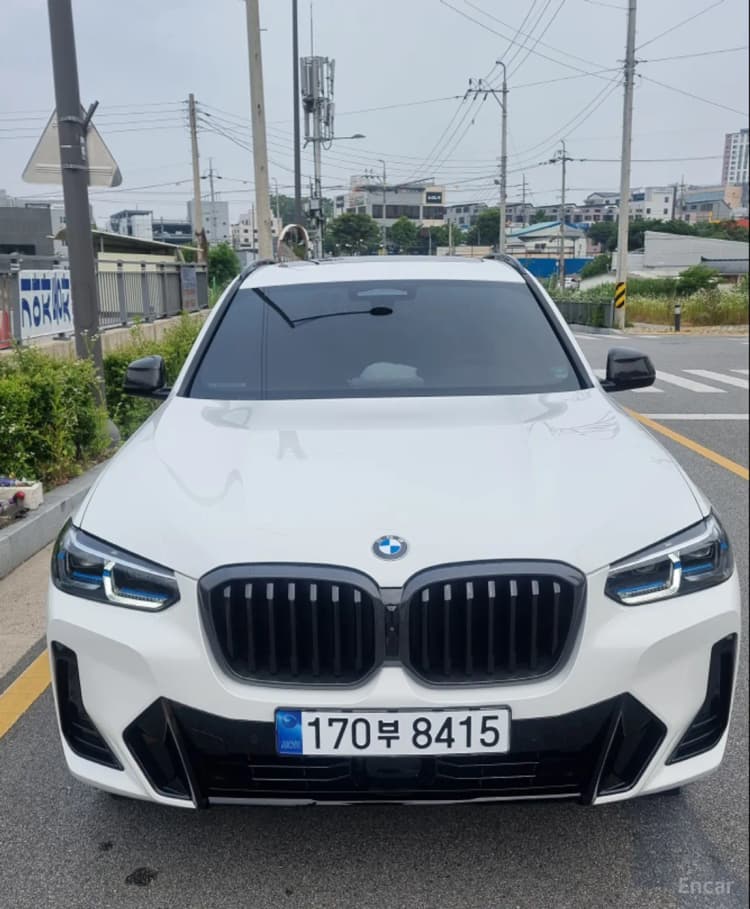 X3 (G01)