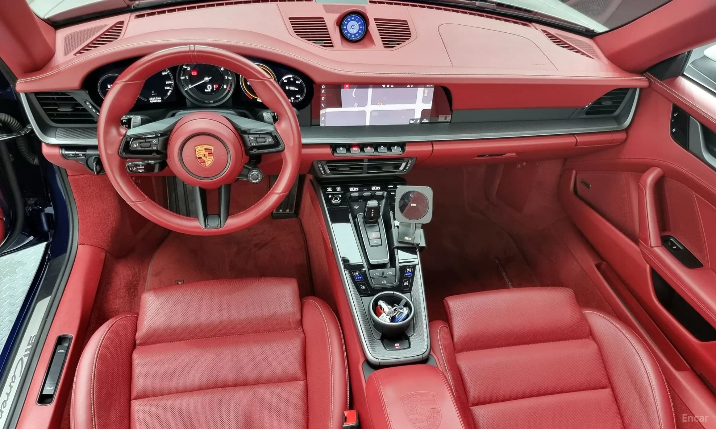 911 (992)