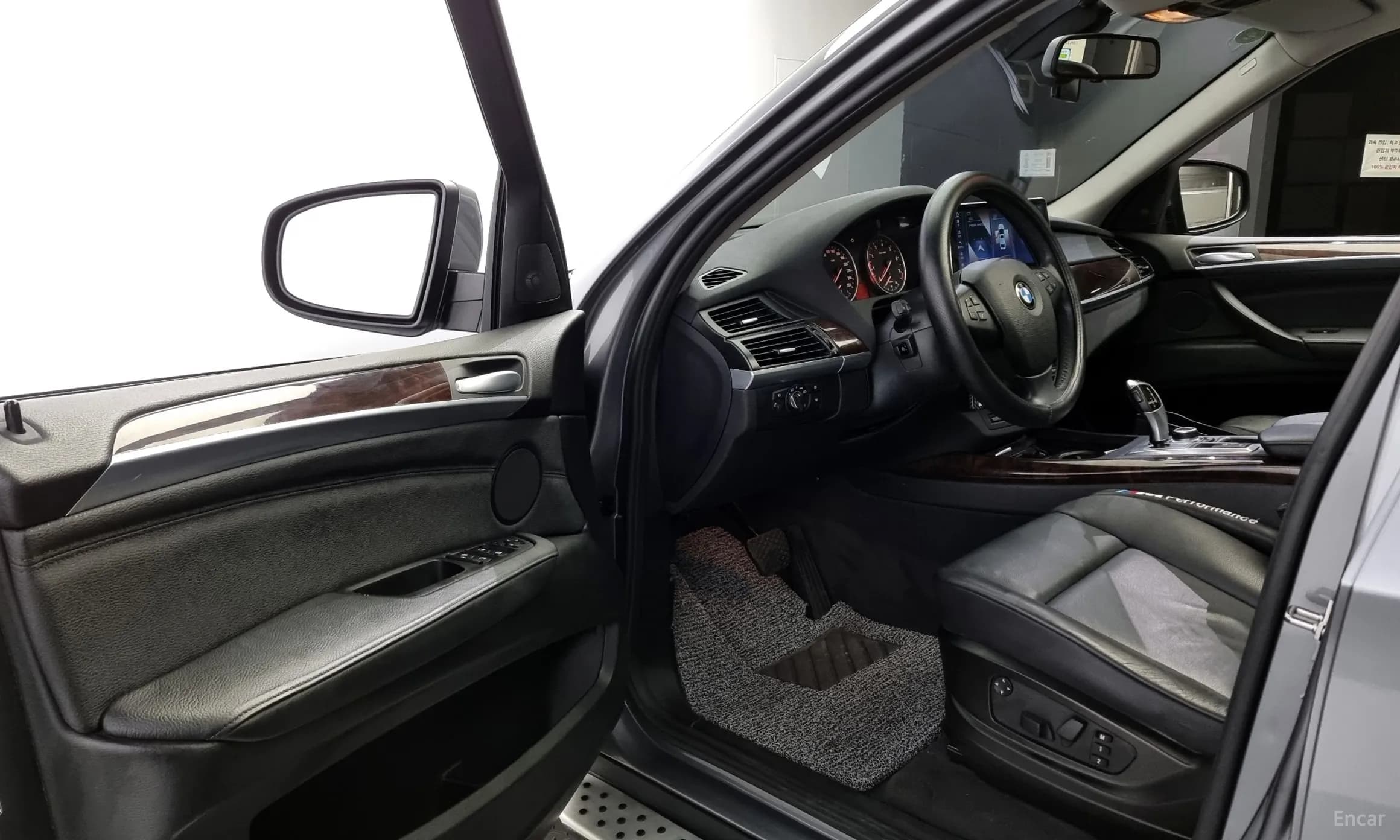 X5 (E70)