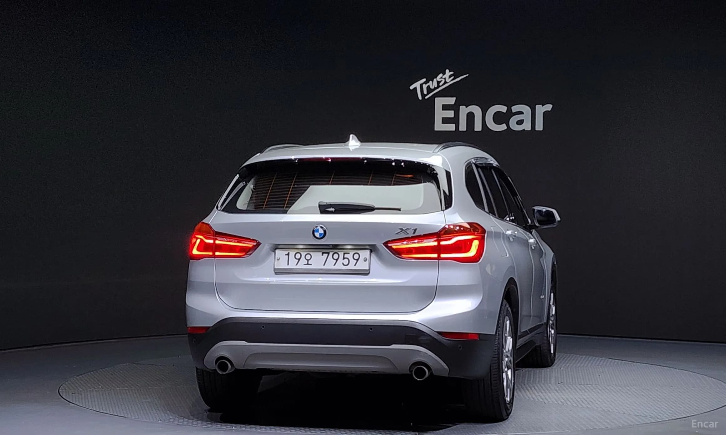 X1 (F48)
