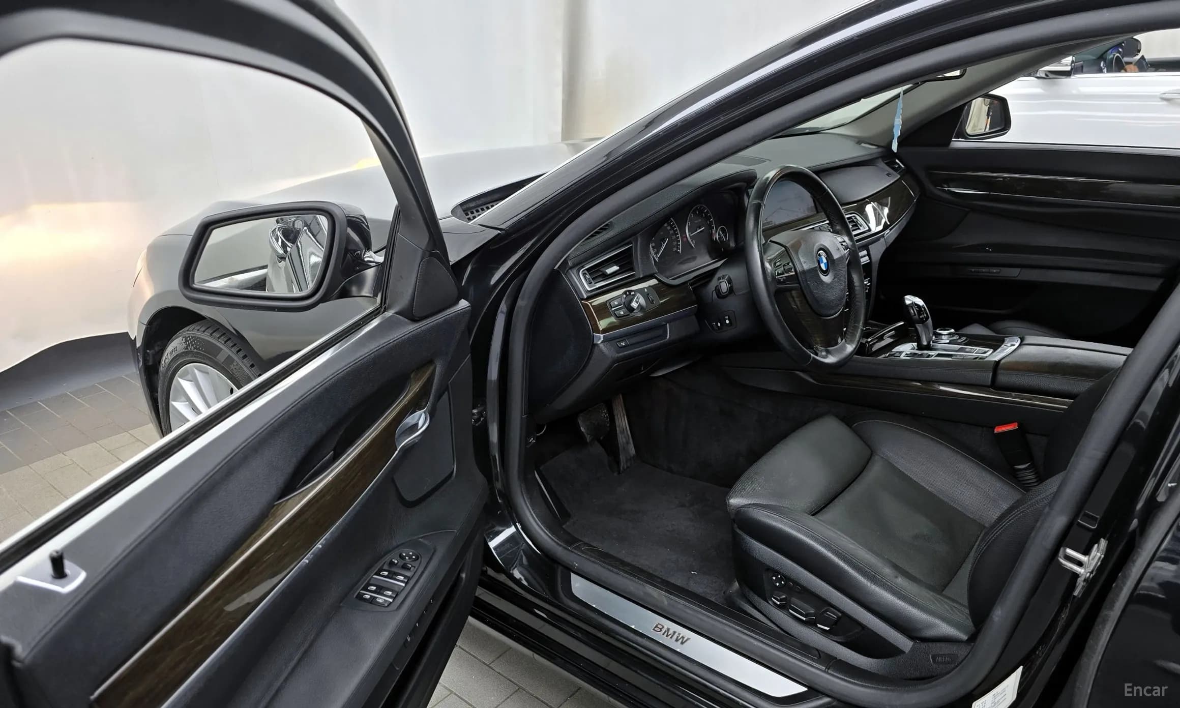 7 Series (F01)