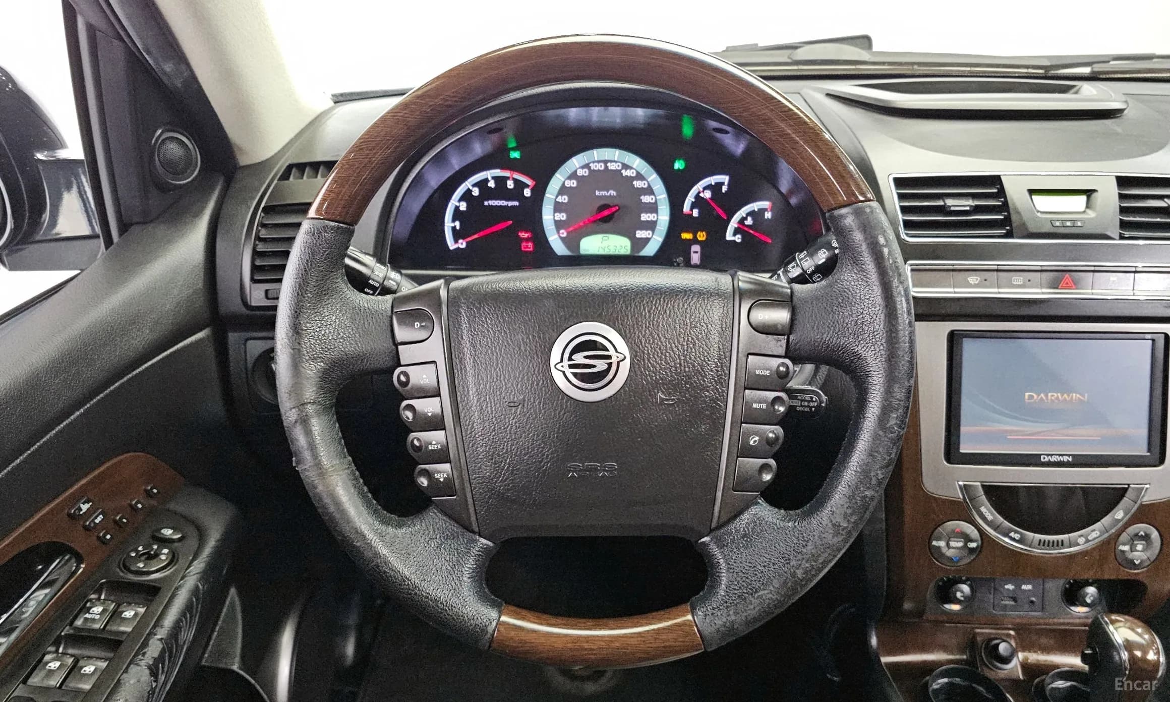 Rexton W