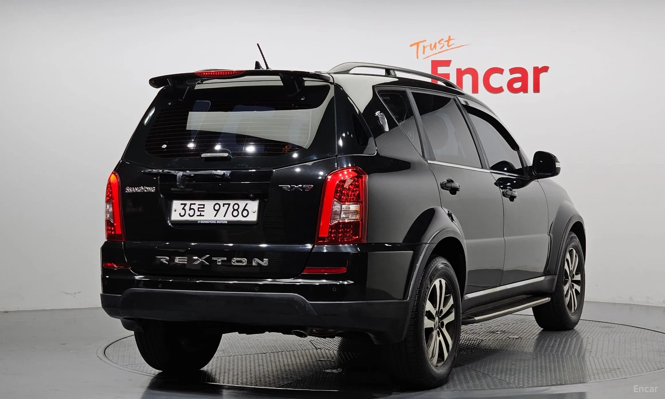 Rexton W