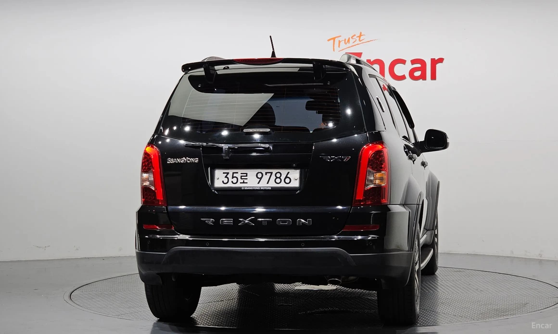 Rexton W
