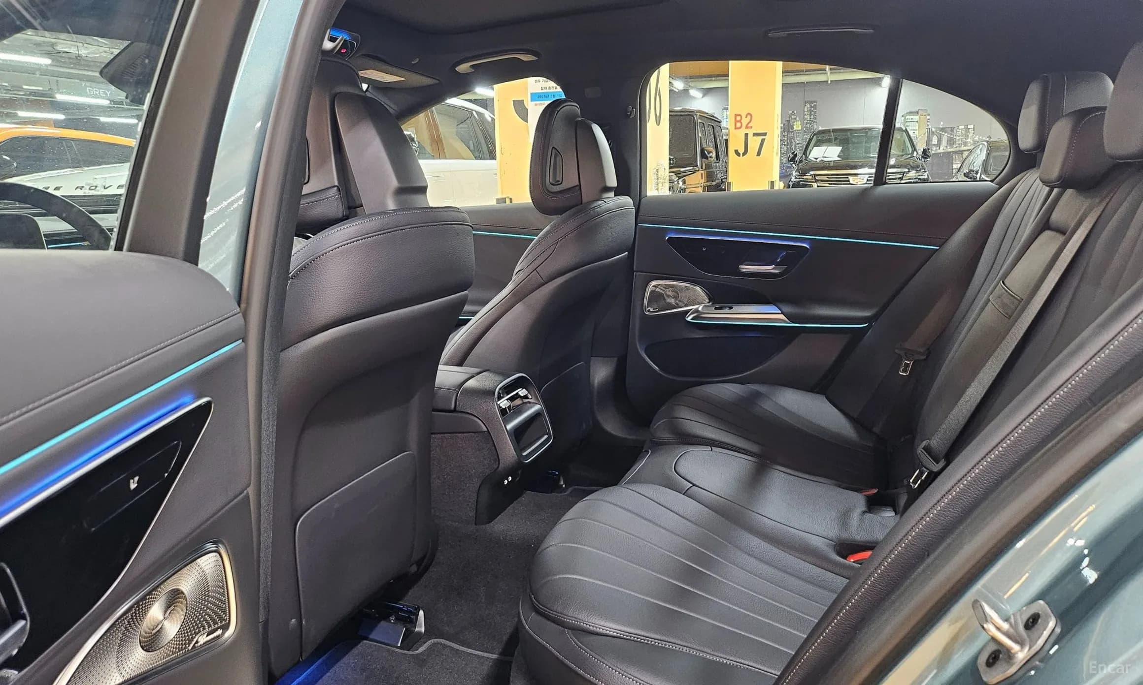 E-Class W214