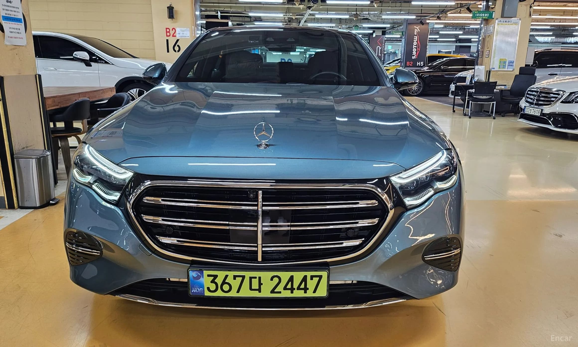 E-Class W214