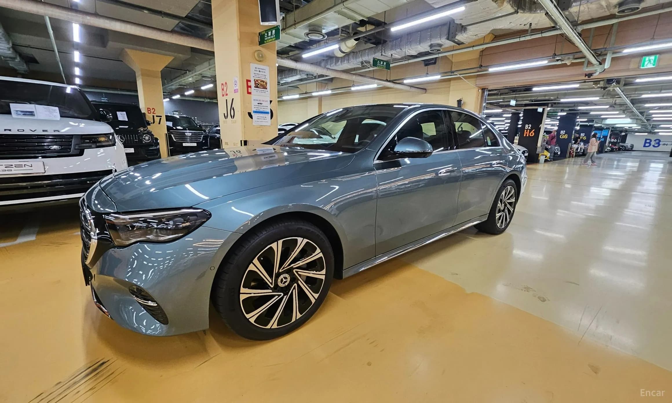 E-Class W214