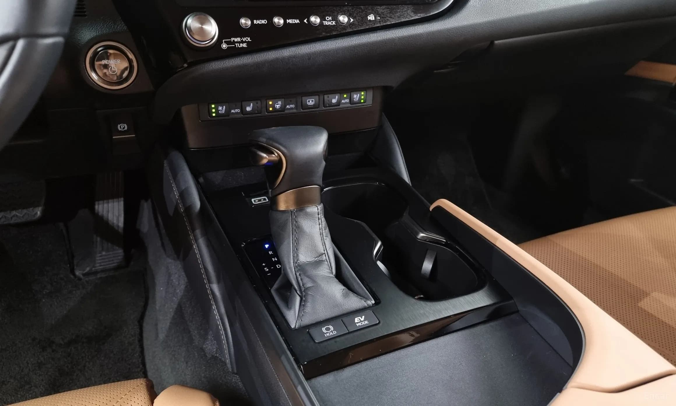 ES300h 7th Generation