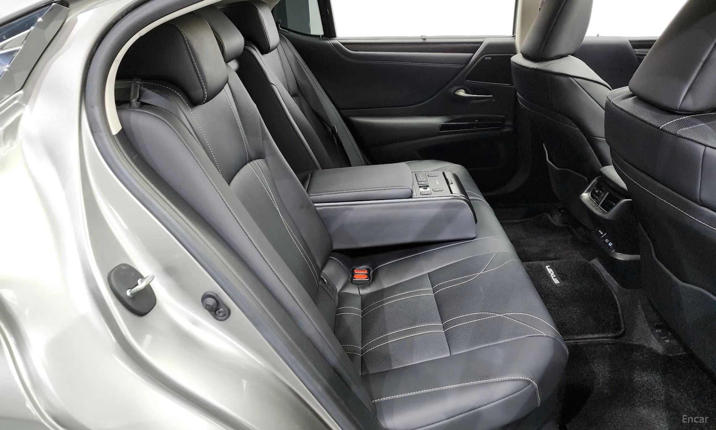 ES300h 7th Generation