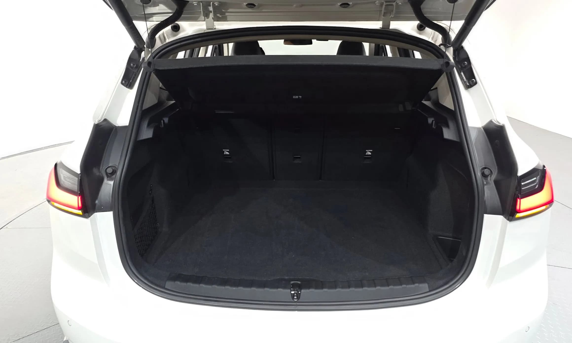 2 Series Active Tourer (U06)