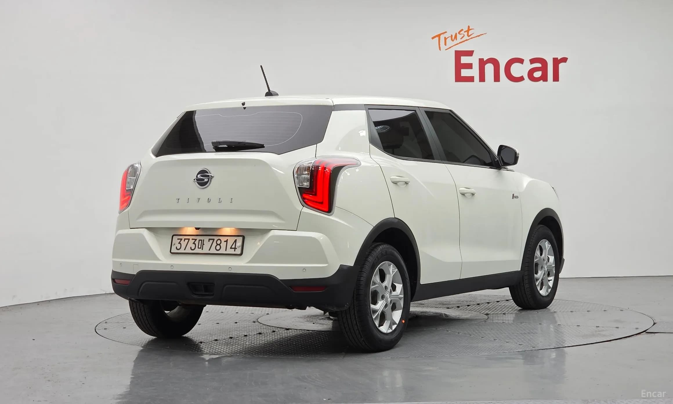 Berry New Tivoli