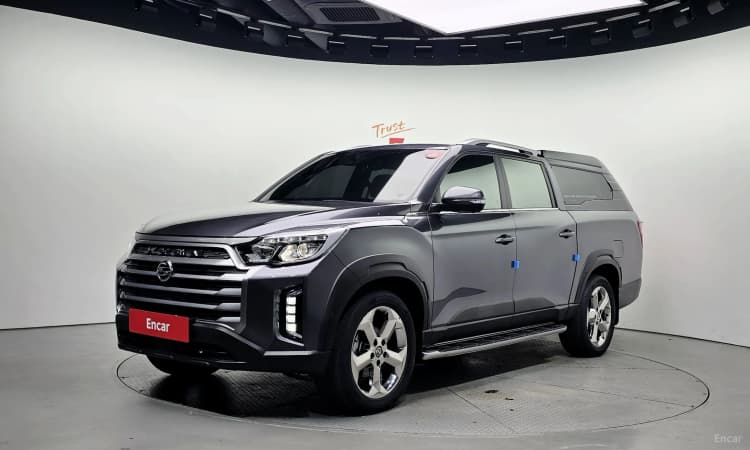 Rexton Sports Khan