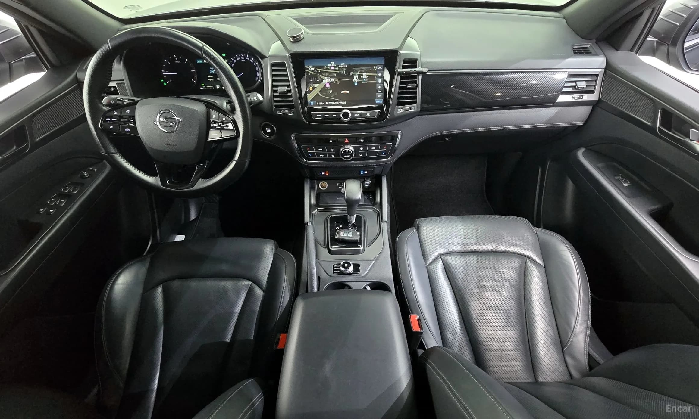 Rexton Sports Khan