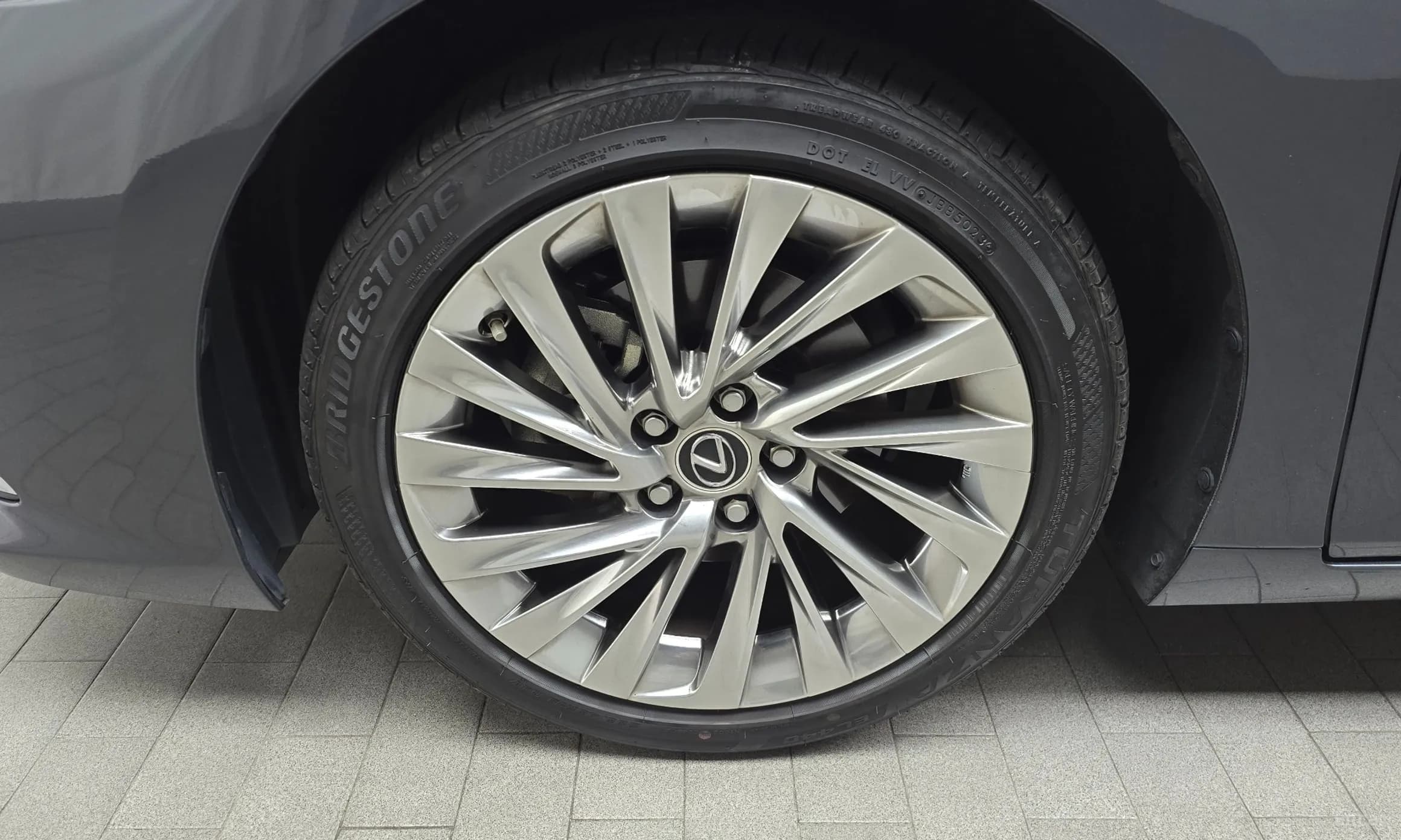 ES300h 7th Generation