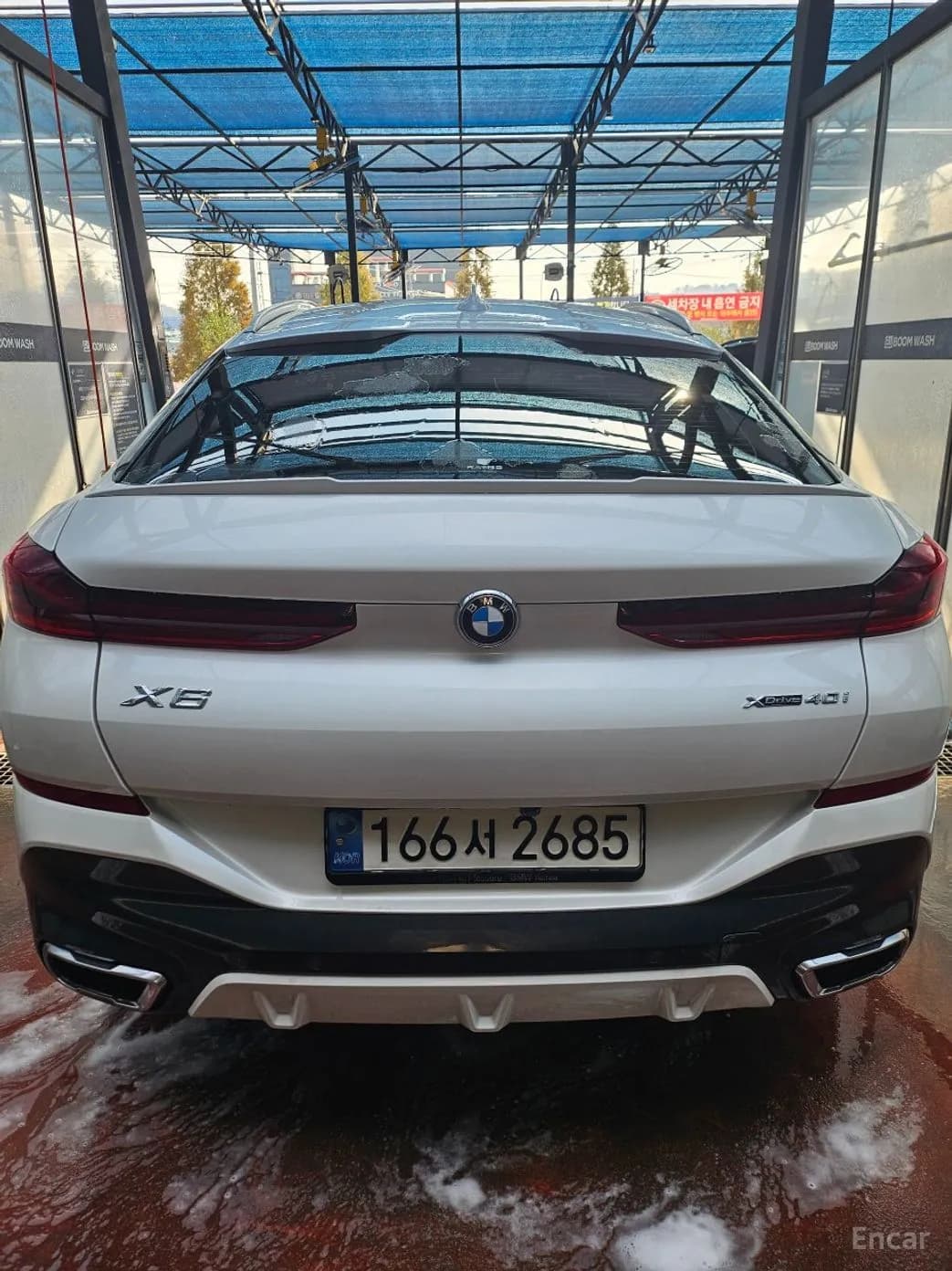X6 (G06)