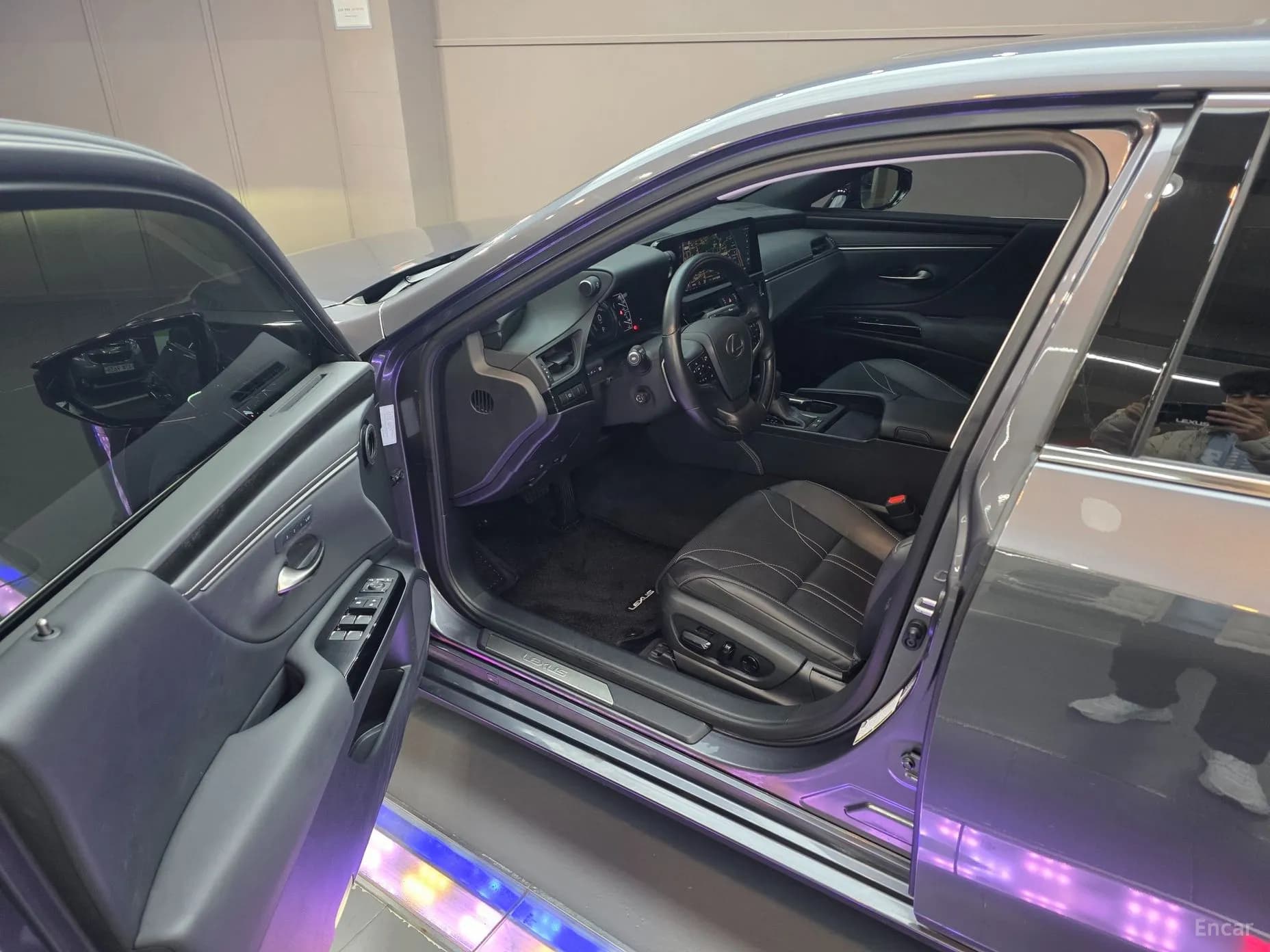 ES300h 7th Generation