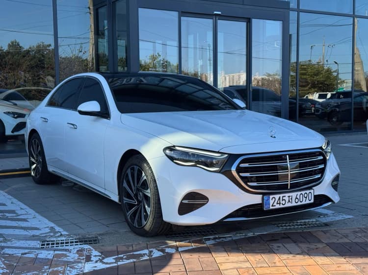 E-Class W214
