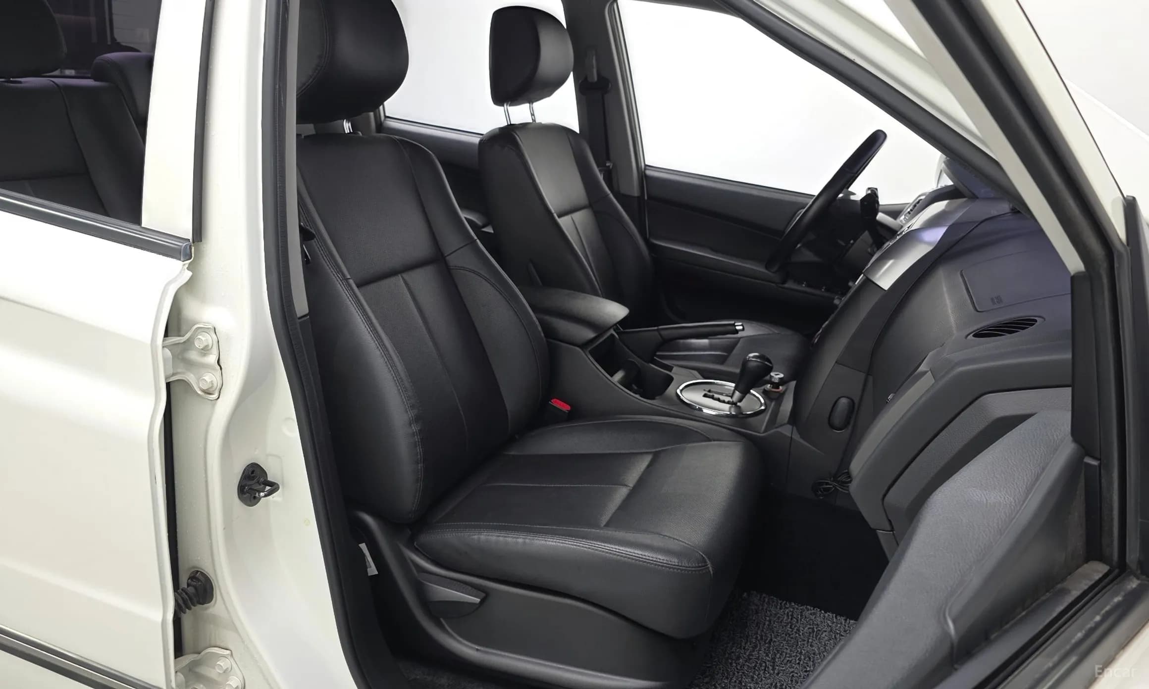 Korando Sports