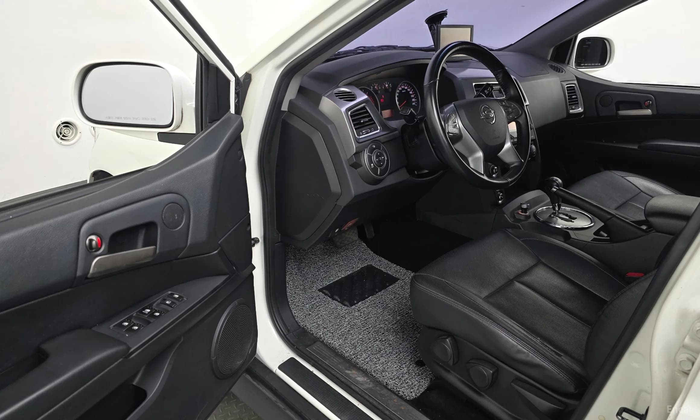 Korando Sports